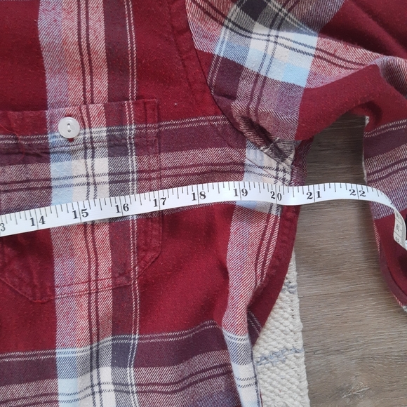 Red flannel shirt - Picture 8 of 11